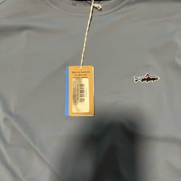 NWT Patagonia Long Sleeve Capilene Cool Daily Fish Graphic Shirt - Picture 2 of 2